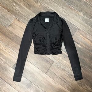 WithJéan Cropped Black Top